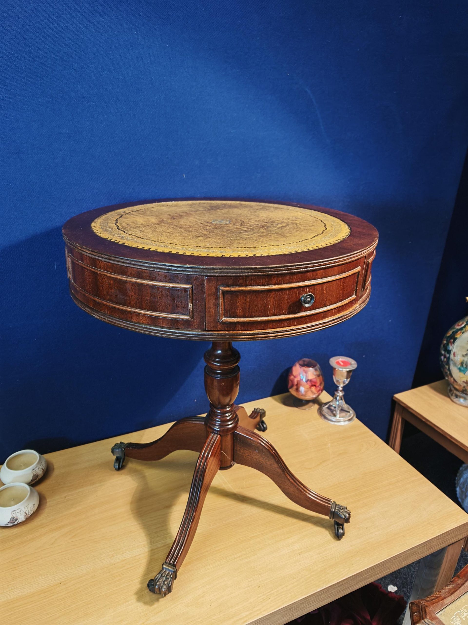 Vintage Mahogany 2-Drawer Drum Table and Interlocking Nest of Three Tables with Leather Inserts and Glass Tops - Image 5