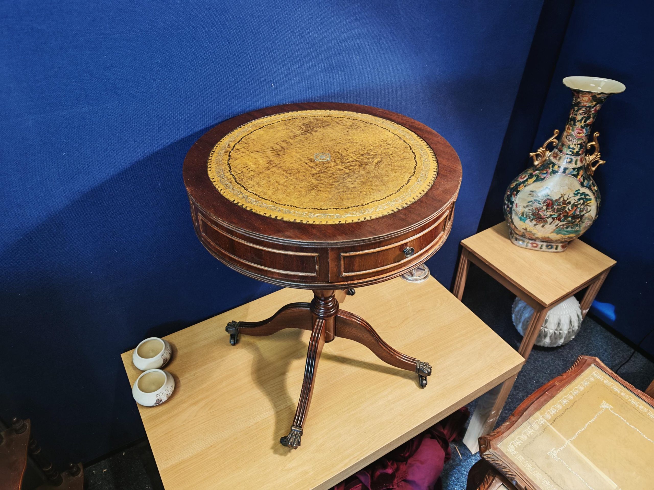 Vintage Mahogany 2-Drawer Drum Table and Interlocking Nest of Three Tables with Leather Inserts and Glass Tops - Image 4